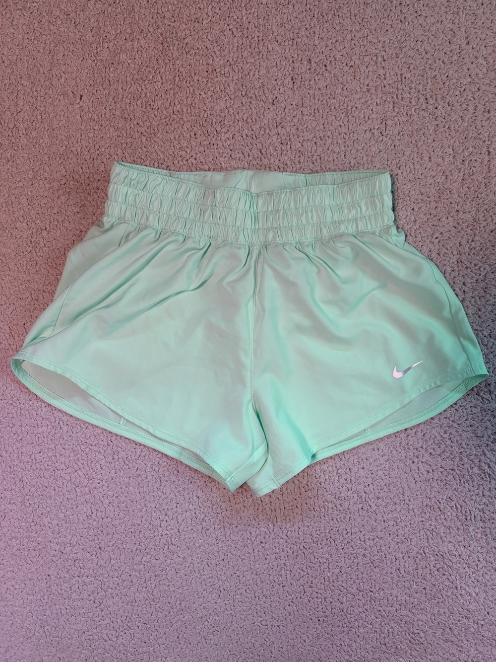NWT Nike Women's One Dri-FIT Mid-Rise 3" Brief-Lined Shorts - Mint Foam - Picture 3 of 6